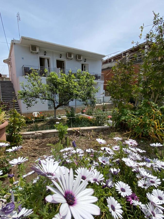 Yiannis Studios Moraitika Exterior foto